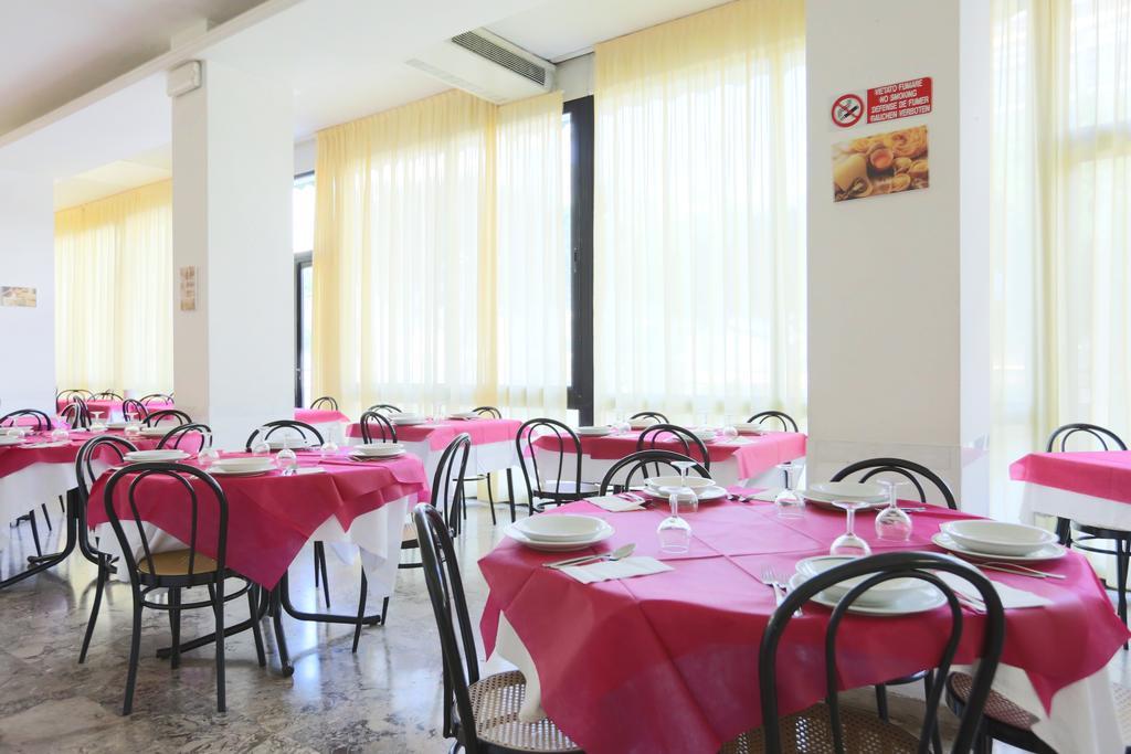 Hotel Europa Rimini Ngoại thất bức ảnh